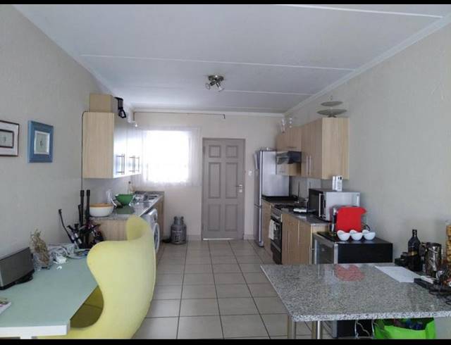 3 BEDROOM TOWNHOUSE FOR SALE IN BEVERLEY